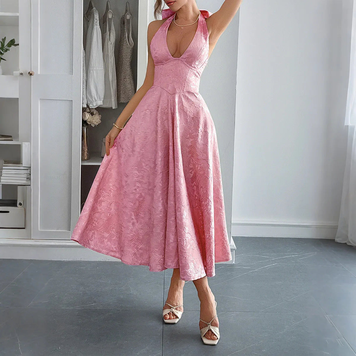 European and American Elegant Evening Dress With Neck and Waist Long Dress Women's Dress 2026 Spring and Summer Independe