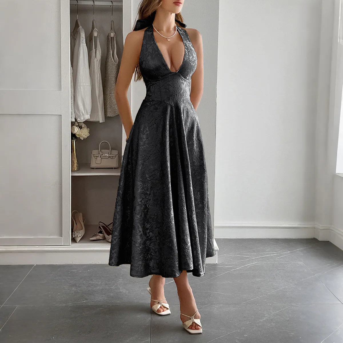 European and American Elegant Evening Dress With Neck and Waist Long Dress Women's Dress 2026 Spring and Summer Independe