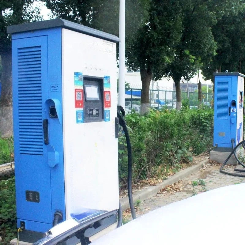 DC 60KW-200kW Fast EV Charger with External Solar Storage Integration, Maximizing Renewable Energy for Highways