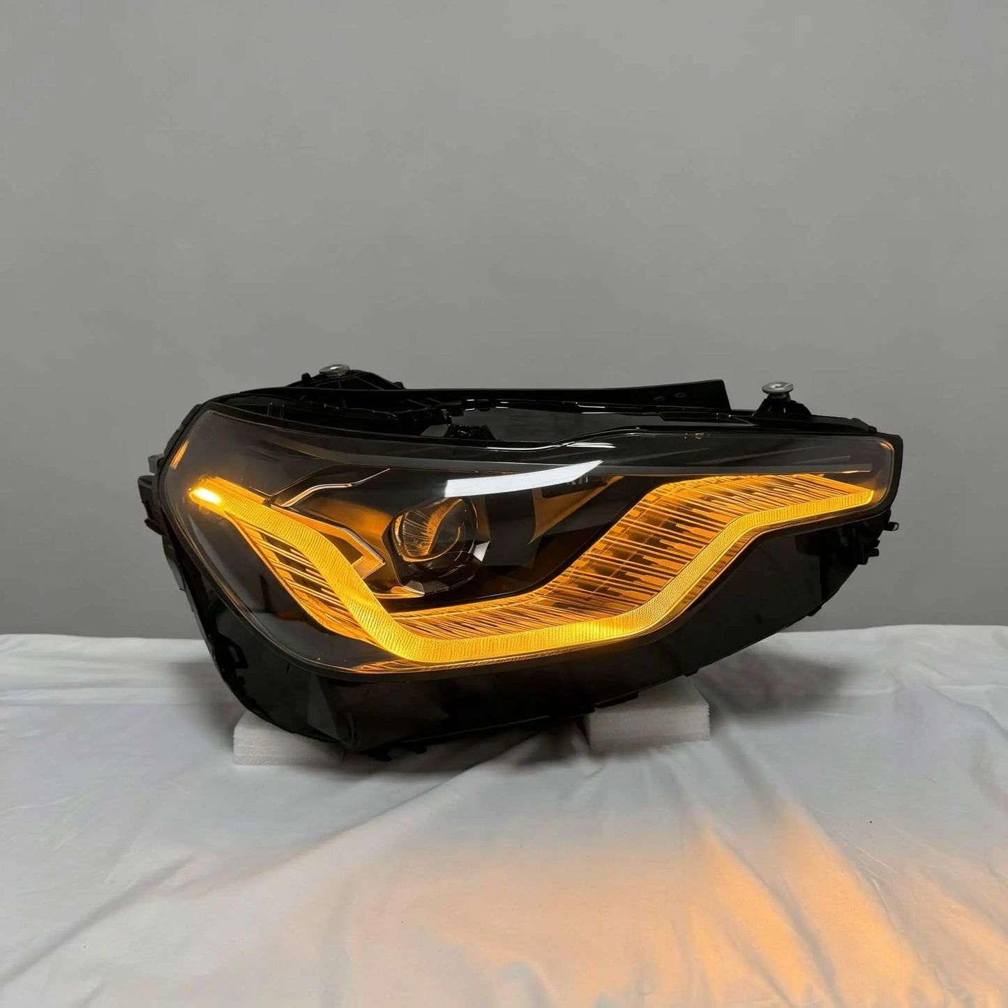 Suitable for 2020-2026 BMW 2 Series G42 G87 M2 218i 220i 230i M240i RGBW DRL Yellow Blue Red Amber LED Daytime Running Lights