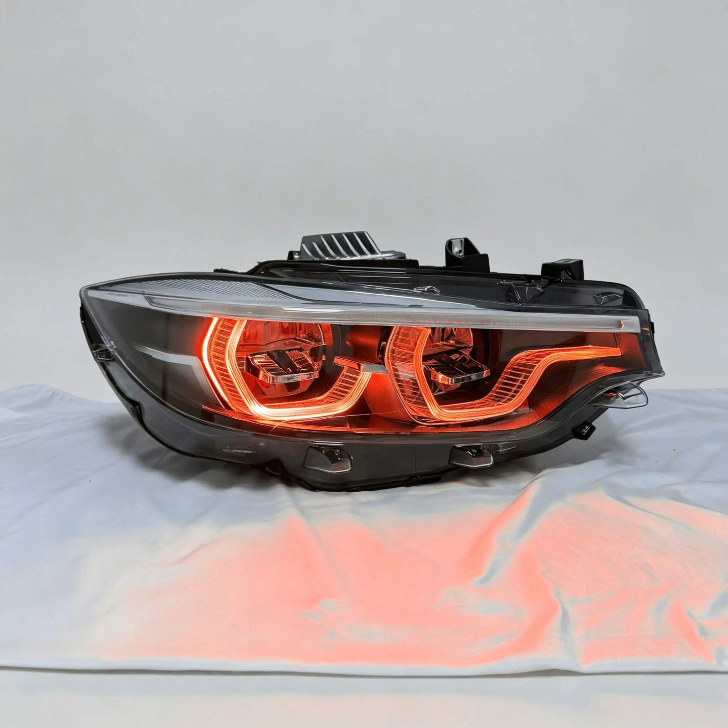 For BMW M3 M4 F80 F32 F36 F33 F82 RGBW DRL yellow red amber daytime running lights J ONE turn signal yellow light module